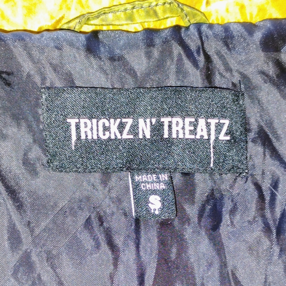 Trickz N' Treatz Cursed Image Skeleton Print Puffer Jacket - Picture 7 of 8